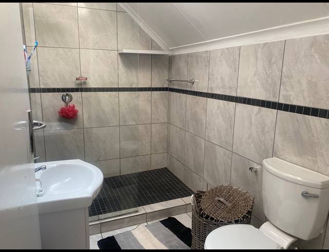 2 BEDROOM APARTMENT FOR SALE IN BASSONIA